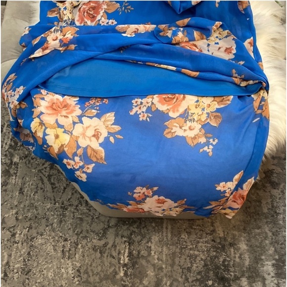 Maxi Dress Floral Print Mimi Chica Blue Short Sleeve Sz Medium NWOT - Picture 5 of 5